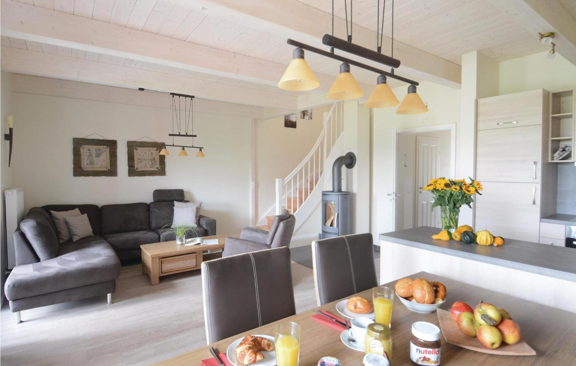 Holiday home 3 Bedroom Cozy In Dagebuell