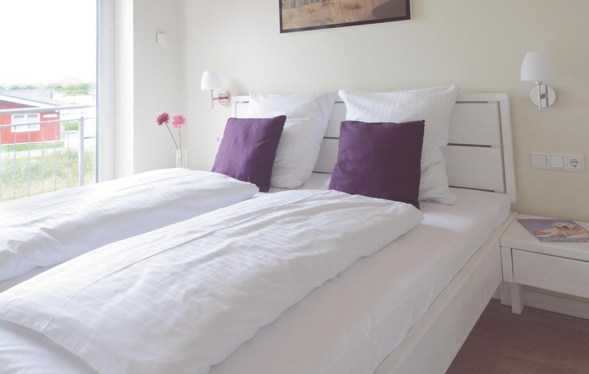3 Bedroom Cozy In Holiday home Dagebuell